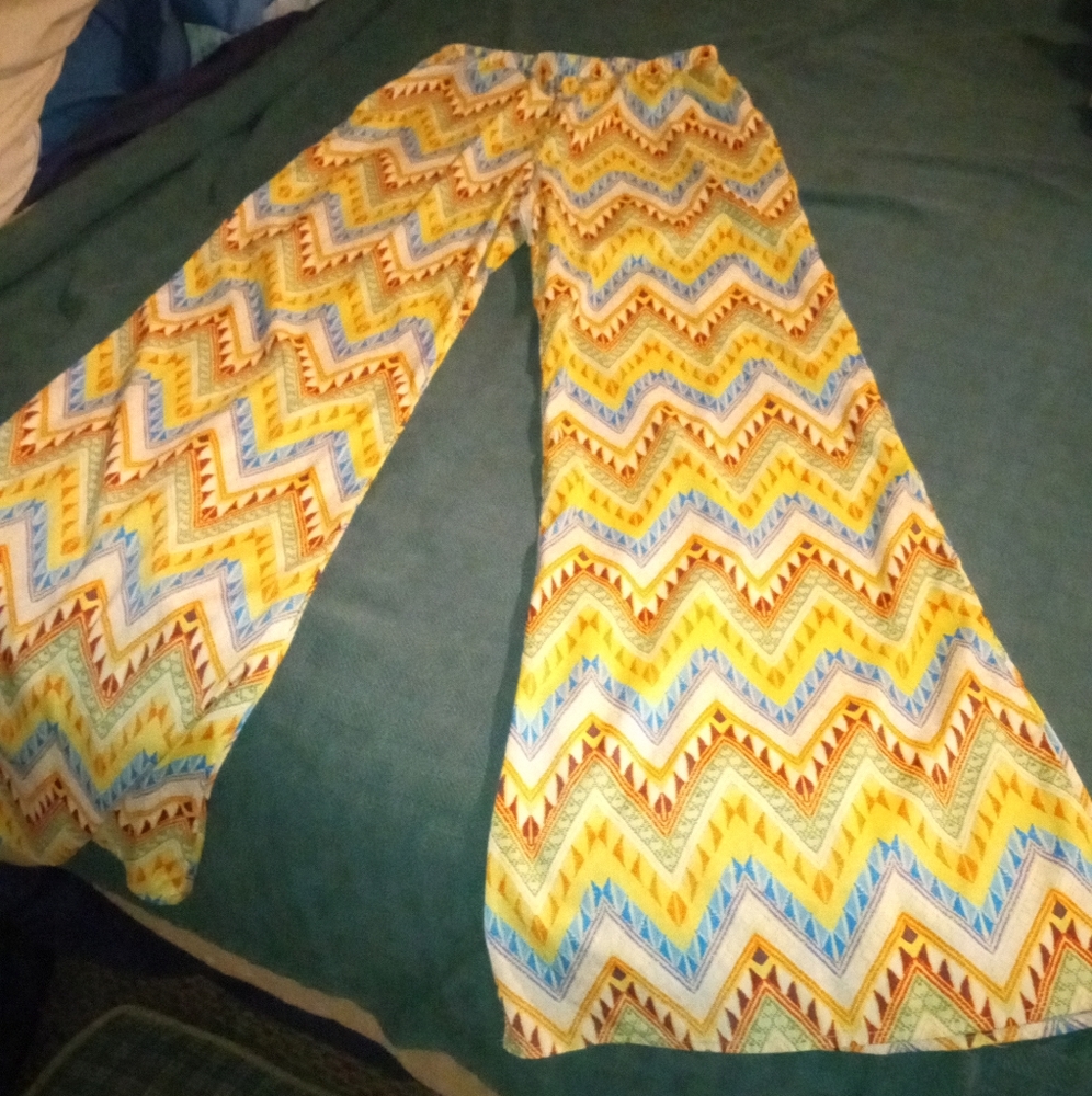Wide Leg patterned pants